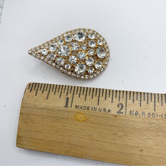 Sparkling clear rhinestone large teardrop shaped post earrings wedding formal - Picture 7 of 9